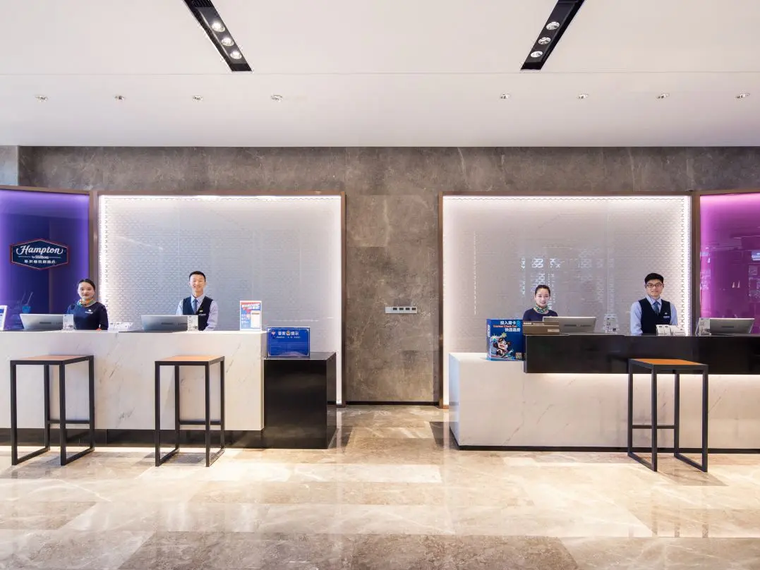 Hampton by Hilton Olympic Center